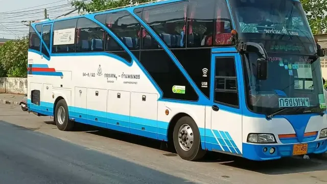 รถของกำแพงเพชร ทัวร์